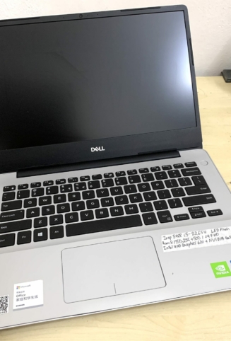 Laptop Dell Inspiron 5488/ i5 8265U/ 8G/ SSD256/ Vga rời MX250/ Full HD/ Viền Mỏng/ Siêu Đẹp